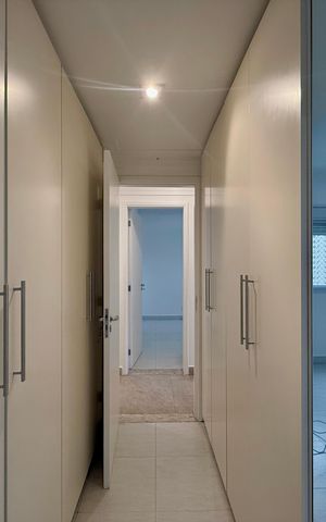 Apartamento para alugar com 126m², 3 quartos e 3 vagas Apartamento para alugar com 126m², 3 quartos e 3 vagasCloset Suíte 1