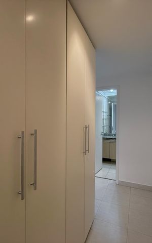 Apartamento para alugar com 126m², 3 quartos e 3 vagas Apartamento para alugar com 126m², 3 quartos e 3 vagasCloset Suíte 1