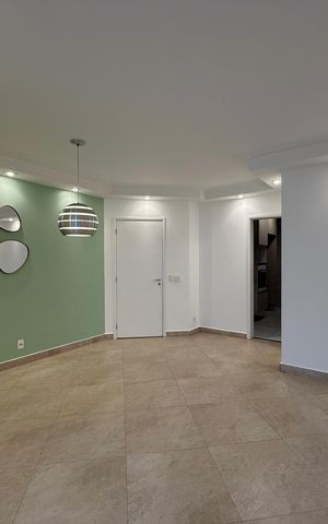 Apartamento para alugar com 126m², 3 quartos e 3 vagas Apartamento para alugar com 126m², 3 quartos e 3 vagasSala
