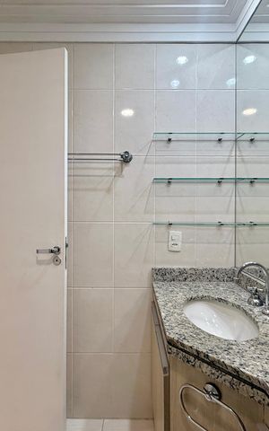 Apartamento para alugar com 126m², 3 quartos e 3 vagas Apartamento para alugar com 126m², 3 quartos e 3 vagasBanheiro Suíte 1