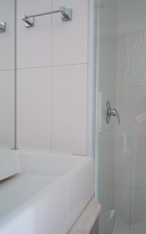 Apartamento à venda com 73m², 2 quartos e 1 vagaBanheiro Corredor