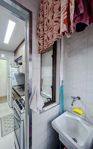 Apartamento à venda com 61m², 3 quartos e 1 vagaÁrea de Serviço