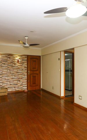 Apartamento para alugar com 77m², 2 quartos e 1 vagaSala