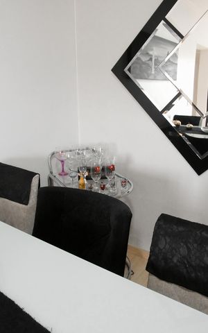 Apartamento à venda com 70m², 2 quartos e 1 vaga Apartamento à venda com 70m², 2 quartos e 1 vagaSala