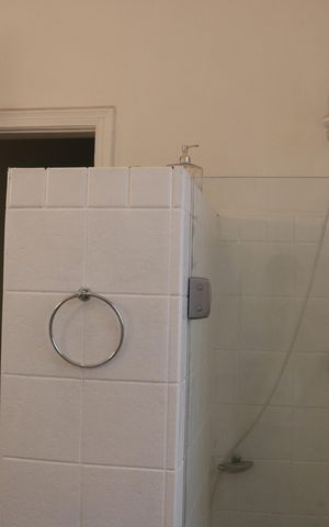 Casa para alugar com 255m², 4 quartos e 2 vagasBanheiro 2