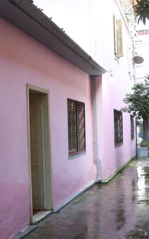 Casa para alugar com 255m², 4 quartos e 2 vagasQuintal