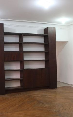 Casa para alugar com 255m², 4 quartos e 2 vagasSala