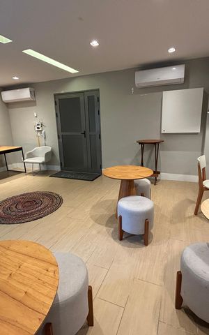 Apartamento para alugar com 49m², 2 quartos e sem vagaÁrea comum - Salão de festas