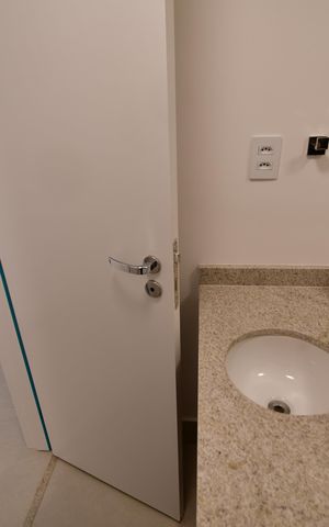 Apartamento para alugar com 130m², 3 quartos e 2 vagasLavabo