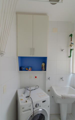 Apartamento à venda com 59m², 2 quartos e 1 vaga Apartamento à venda com 59m², 2 quartos e 1 vagaCozinha e Área de Serviço