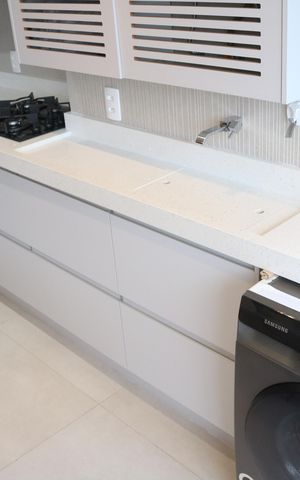 Apartamento à venda com 54m², 2 quartos e 1 vagaCozinha e Área de Serviço