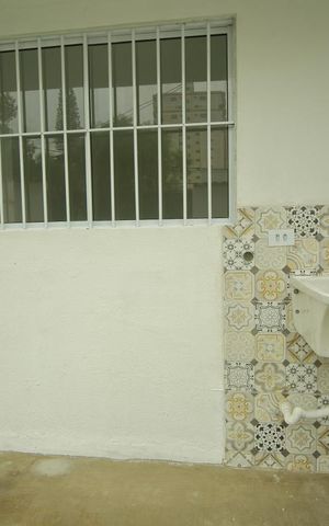 Casa à venda com 90m², 2 quartos e 1 vagaÁrea de Serviço