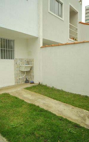 Casa à venda com 90m², 2 quartos e 1 vagaÁrea de Serviço/Garagem 