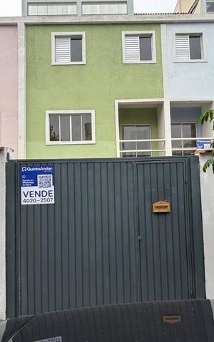 Casa à venda com 90m², 2 quartos e 1 vagaFachada 
