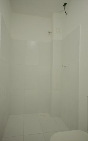 Casa à venda com 90m², 2 quartos e 1 vagaBanheiro dos quartos 