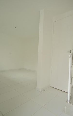 Casa à venda com 90m², 2 quartos e 1 vagaCozinha 