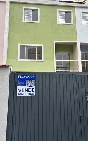 Casa à venda com 90m², 2 quartos e 1 vagaFachada 