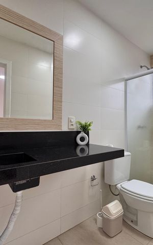 Casa de condomínio à venda com 480m², 6 quartos e 2 vagas Casa de condomínio à venda com 480m², 6 quartos e 2 vagasSuíte 5 - Banheiro