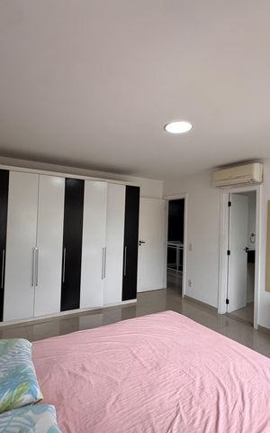 Casa de condomínio à venda com 480m², 6 quartos e 2 vagas Casa de condomínio à venda com 480m², 6 quartos e 2 vagasSuíte 5