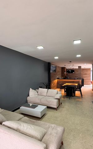 Casa de condomínio à venda com 480m², 6 quartos e 2 vagas Casa de condomínio à venda com 480m², 6 quartos e 2 vagasVista externa