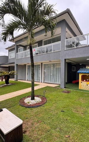 Casa de condomínio à venda com 480m², 6 quartos e 2 vagas Casa de condomínio à venda com 480m², 6 quartos e 2 vagasÁrea externa
