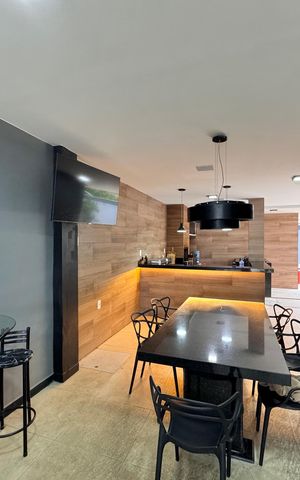 Casa de condomínio à venda com 480m², 6 quartos e 2 vagas Casa de condomínio à venda com 480m², 6 quartos e 2 vagasVista externa