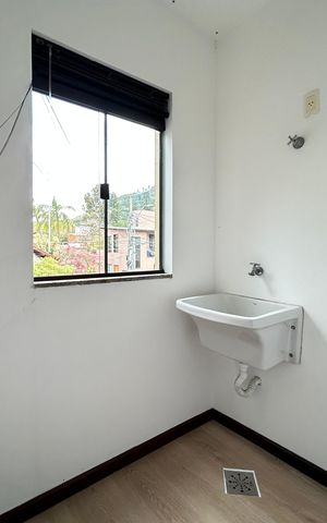 Apartamento para alugar com 50m², 2 quartos e 1 vaga Apartamento para alugar com 50m², 2 quartos e 1 vagaÁrea de Serviço