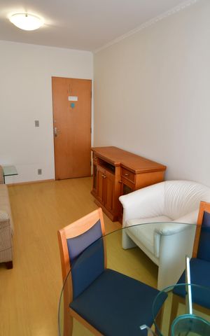 Apartamento para alugar com 65m², 2 quartos e 1 vagaSala