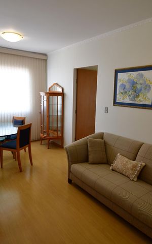 Apartamento para alugar com 65m², 2 quartos e 1 vagaSala