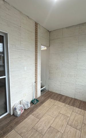 Casa para alugar com 70m², 2 quartos e sem vaga Casa para alugar com 70m², 2 quartos e sem vagaVaranda da Sala