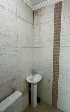 Casa para alugar com 70m², 2 quartos e sem vaga Casa para alugar com 70m², 2 quartos e sem vagaBanheiro