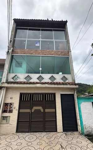 Casa para alugar com 70m², 2 quartos e sem vaga Casa para alugar com 70m², 2 quartos e sem vagaFachada