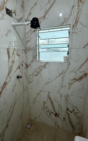Casa para alugar com 70m², 2 quartos e sem vaga Casa para alugar com 70m², 2 quartos e sem vagaBanheiro