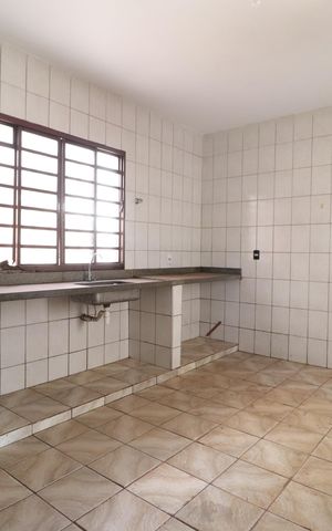 Casa para alugar com 200m², 4 quartos e 3 vagasCozinha
