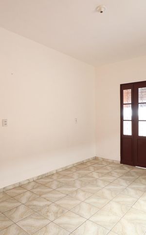 Casa para alugar com 200m², 4 quartos e 3 vagasSala