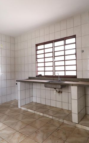 Casa para alugar com 200m², 4 quartos e 3 vagasCozinha