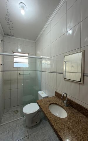 Casa à venda com 178m², 4 quartos e 1 vaga Casa à venda com 178m², 4 quartos e 1 vagaBanheiro Social 2