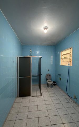 Casa à venda com 178m², 4 quartos e 1 vaga Casa à venda com 178m², 4 quartos e 1 vagaBanheiro Social 1