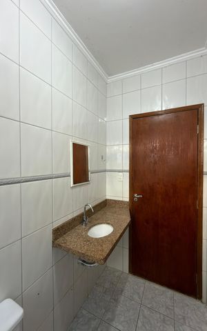 Casa à venda com 178m², 4 quartos e 1 vaga Casa à venda com 178m², 4 quartos e 1 vagaBanheiro Social 2