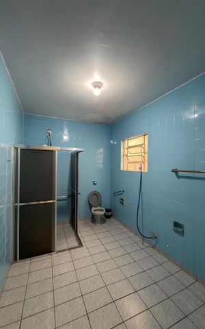 Casa à venda com 178m², 4 quartos e 1 vaga Casa à venda com 178m², 4 quartos e 1 vagaBanheiro Social 1