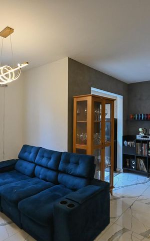Apartamento à venda com 64m², 2 quartos e 1 vagaSala de Tv