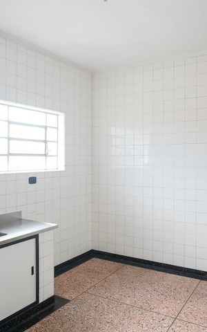 Casa para alugar com 135m², 2 quartos e 3 vagasCozinha 