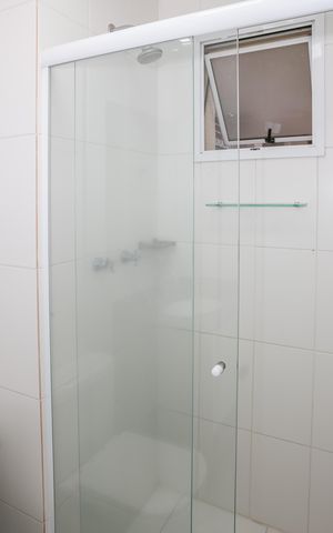 Apartamento para alugar com 70m², 2 quartos e 1 vaga Apartamento para alugar com 70m², 2 quartos e 1 vagaBanheiro da Suíte