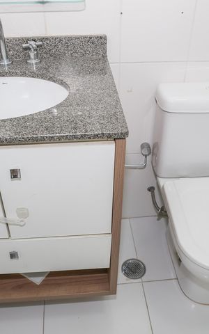 Apartamento para alugar com 70m², 2 quartos e 1 vaga Apartamento para alugar com 70m², 2 quartos e 1 vagaBanheiro da Suíte