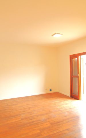 Casa para alugar com 200m², 3 quartos e 4 vagasSuíte