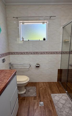 Casa de condomínio para alugar com 1200m², 3 quartos e 4 vagas