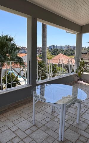 Casa de condomínio para alugar com 1200m², 3 quartos e 4 vagas