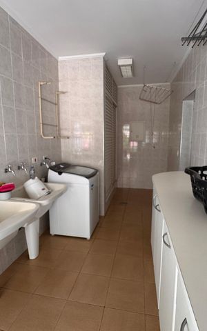 Casa de condomínio para alugar com 1200m², 3 quartos e 4 vagas