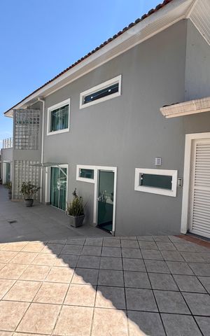 Casa de condomínio para alugar com 1200m², 3 quartos e 4 vagas