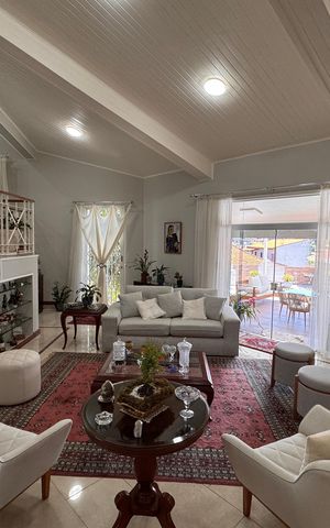Casa de condomínio para alugar com 1200m², 3 quartos e 4 vagas
